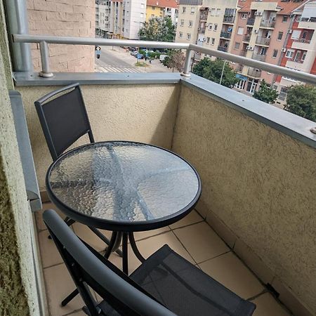 Poesia Apartment Νόβι Σαντ Εξωτερικό φωτογραφία