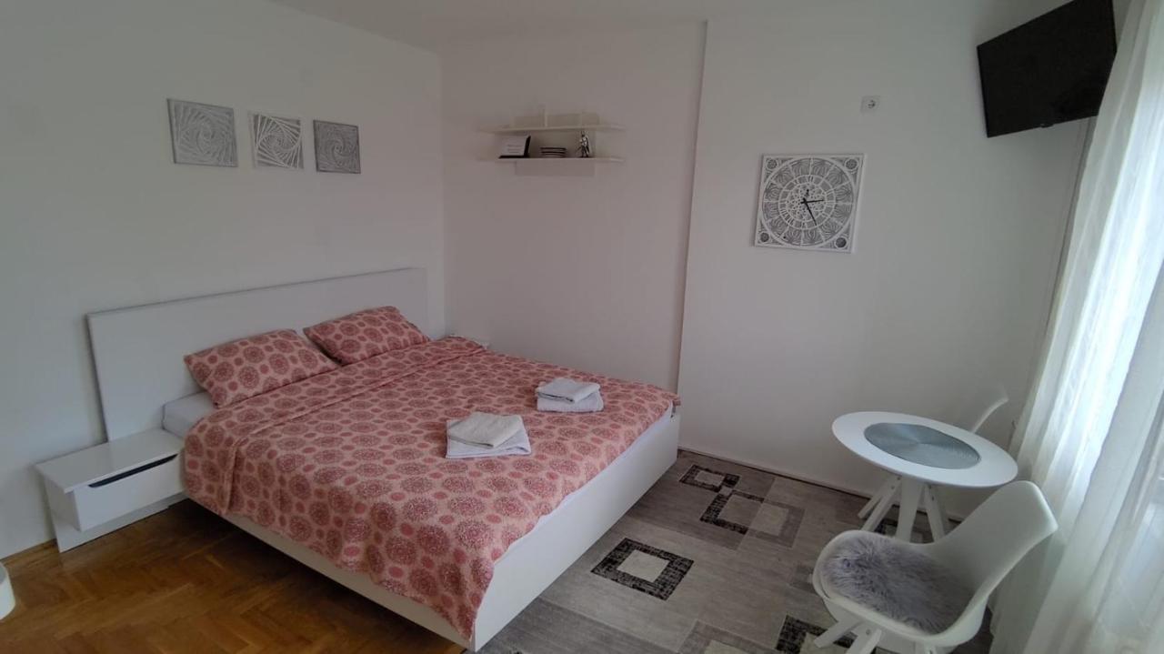 Poesia Apartment Νόβι Σαντ Εξωτερικό φωτογραφία